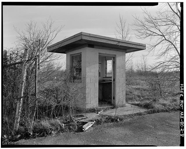 VIEW SOUTHEAST, guard shack, missile preparation area