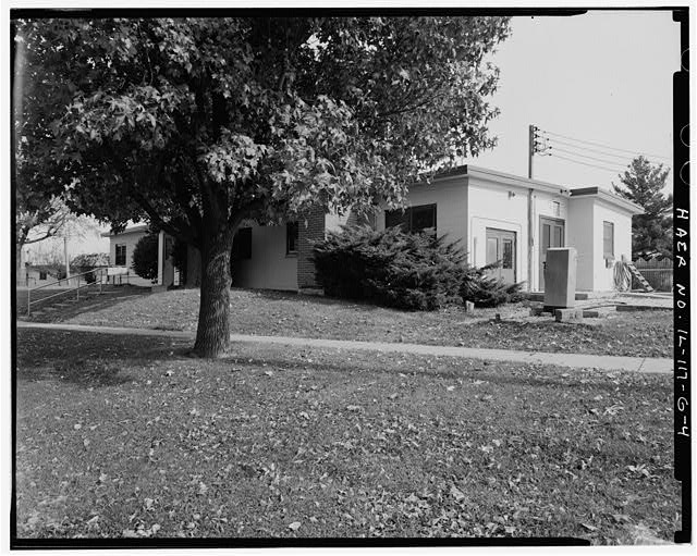 MESS HALL, FRONT AND LEFT SIDES, LOOKING SOUTHWEST